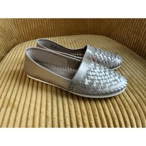 Adam Tucker Silver Woven Leather Slip-On Flats Women's Size 7M
